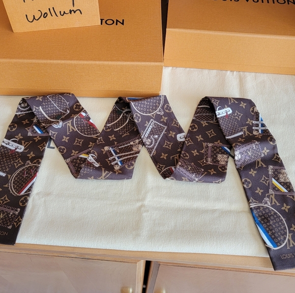 LV "Trunks" Bandeau - Picture 2 of 4